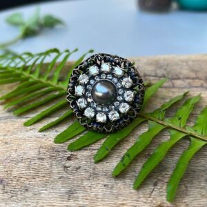 DECORATIVE GLASS STONE ADJUSTABLE DRESS RING